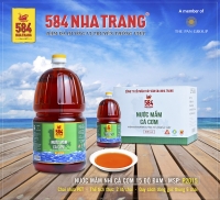 Nước mắm Cá cơm - 584 Nha Trang - Loại 15 độ đạm - Chai nhựa PET 2 Lít (MSP: P2015)
