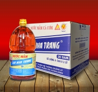 Nước mắm Nhỉ Cá cơm - 584 Nha Trang - Loại 20 độ đạm - Chai nhựa PET 2 Lít (MSP: P220)