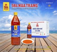 Nước mắm Nhỉ Cá cơm - 584 Nha Trang - Loại 25 độ đạm - Chai nhựa PET 1 Lít (MSP: P1025)